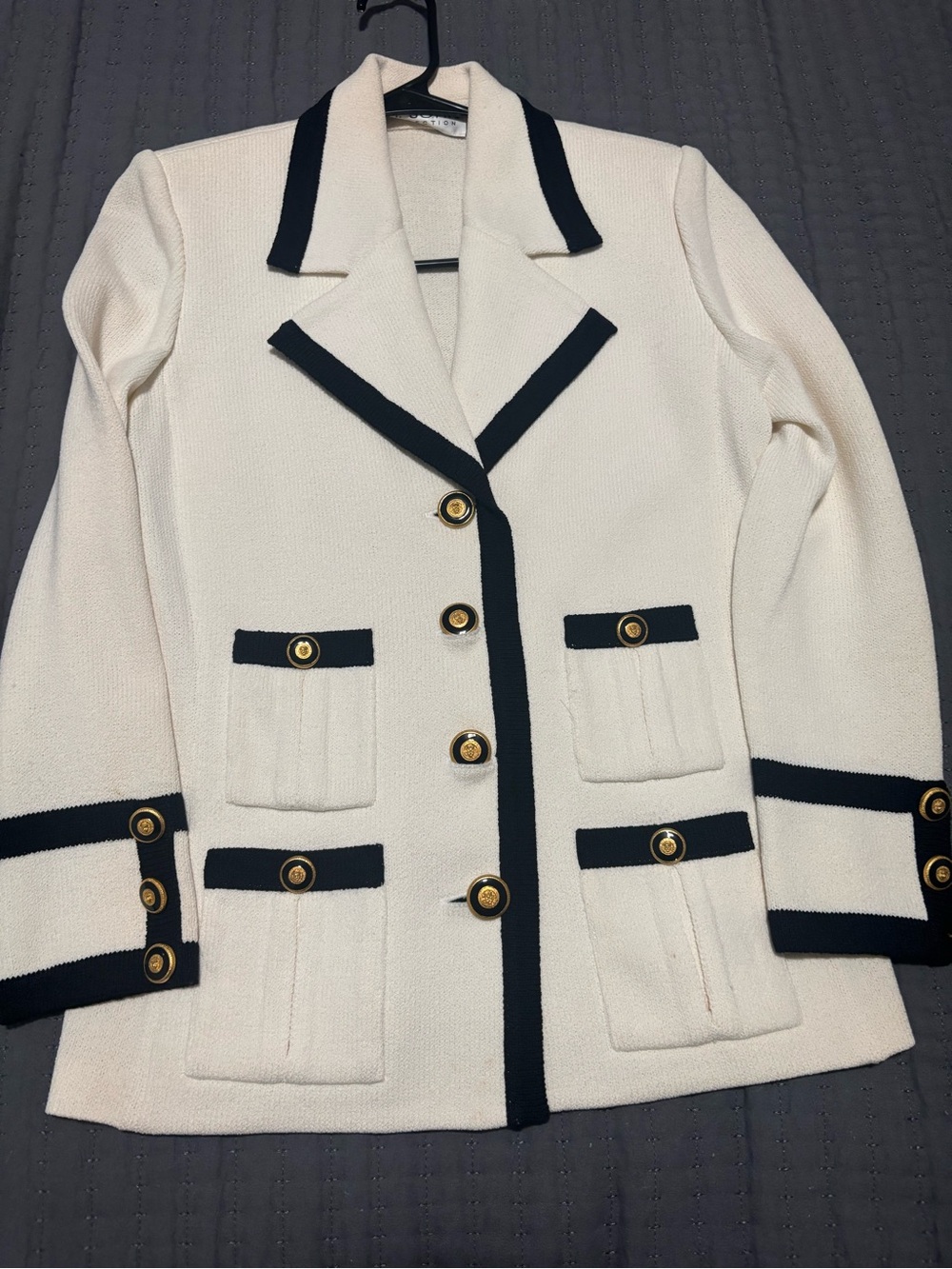 Vintage St John Collection Ivory and Black Santana 90s Knit Blazer Jacket - Picture 12 of 13
